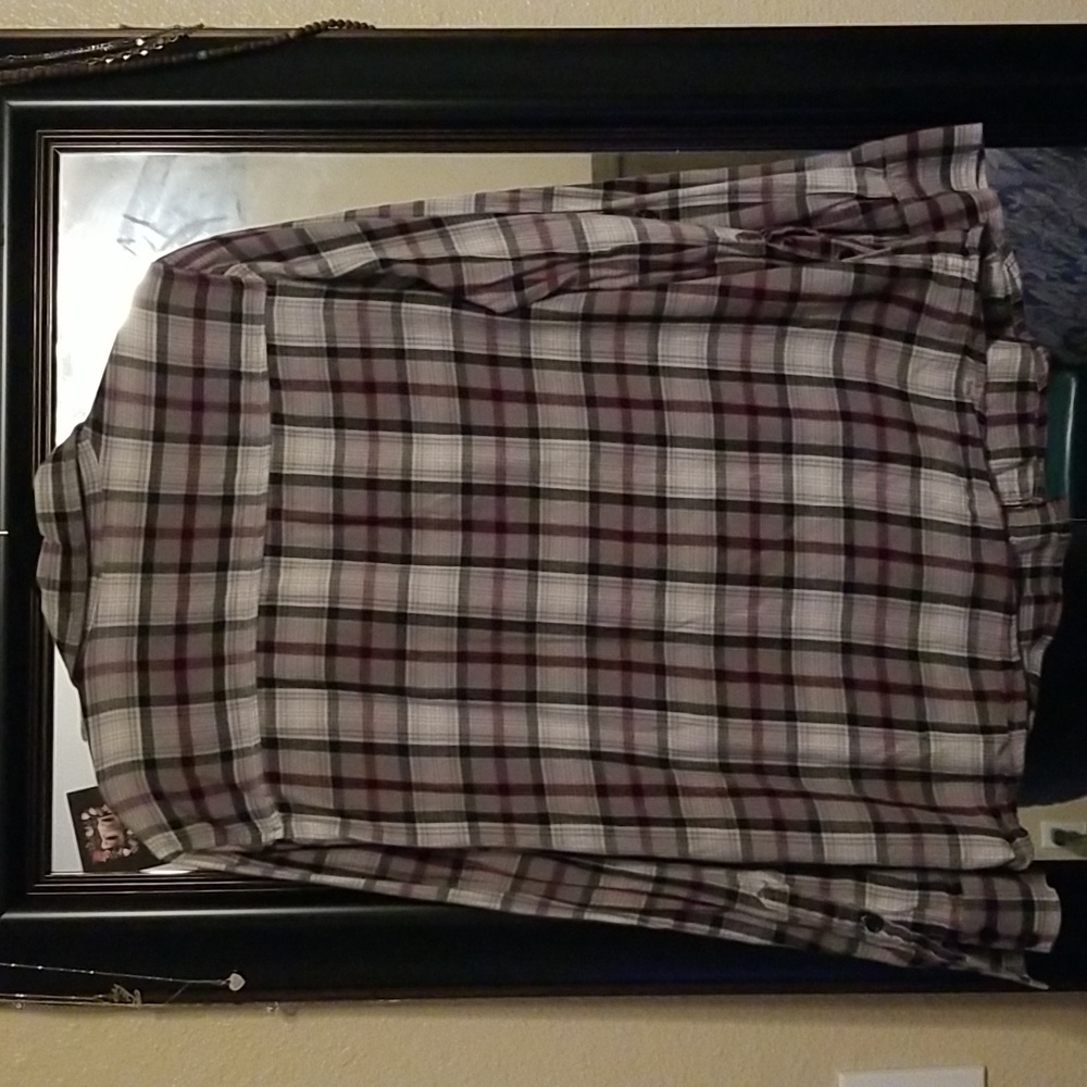 Shirt - Picture 2 of 5